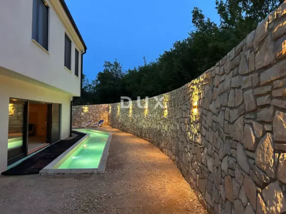 5-bedroom Villa In Risika, Croatia (422 M²)