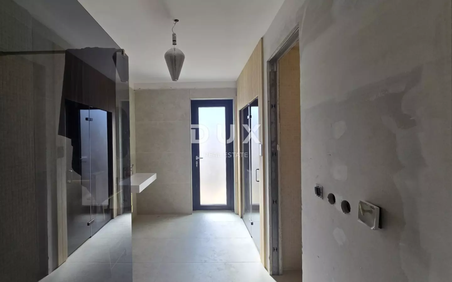 5-bedroom Villa In Risika, Croatia (422 M²)