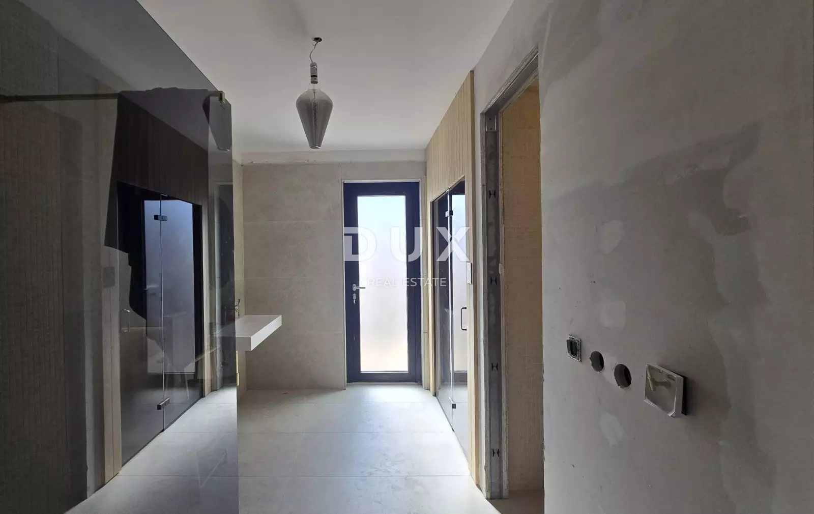 5-bedroom Villa In Risika, Croatia (422 M²)