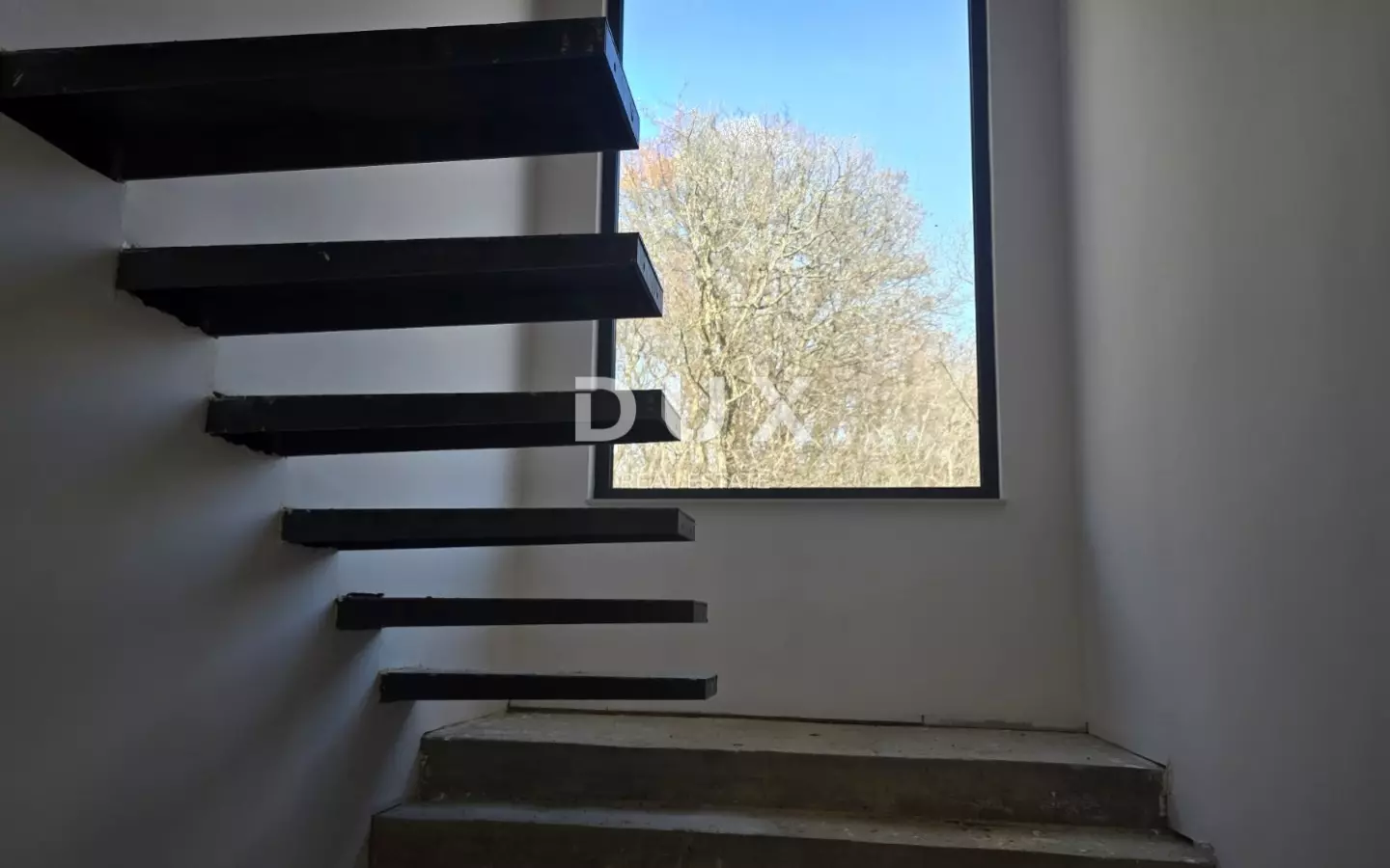5-bedroom Villa In Risika, Croatia (422 M²)