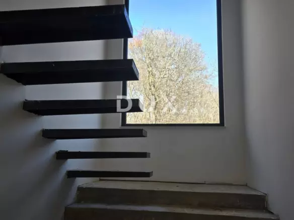 5-bedroom Villa In Risika, Croatia (422 M²)