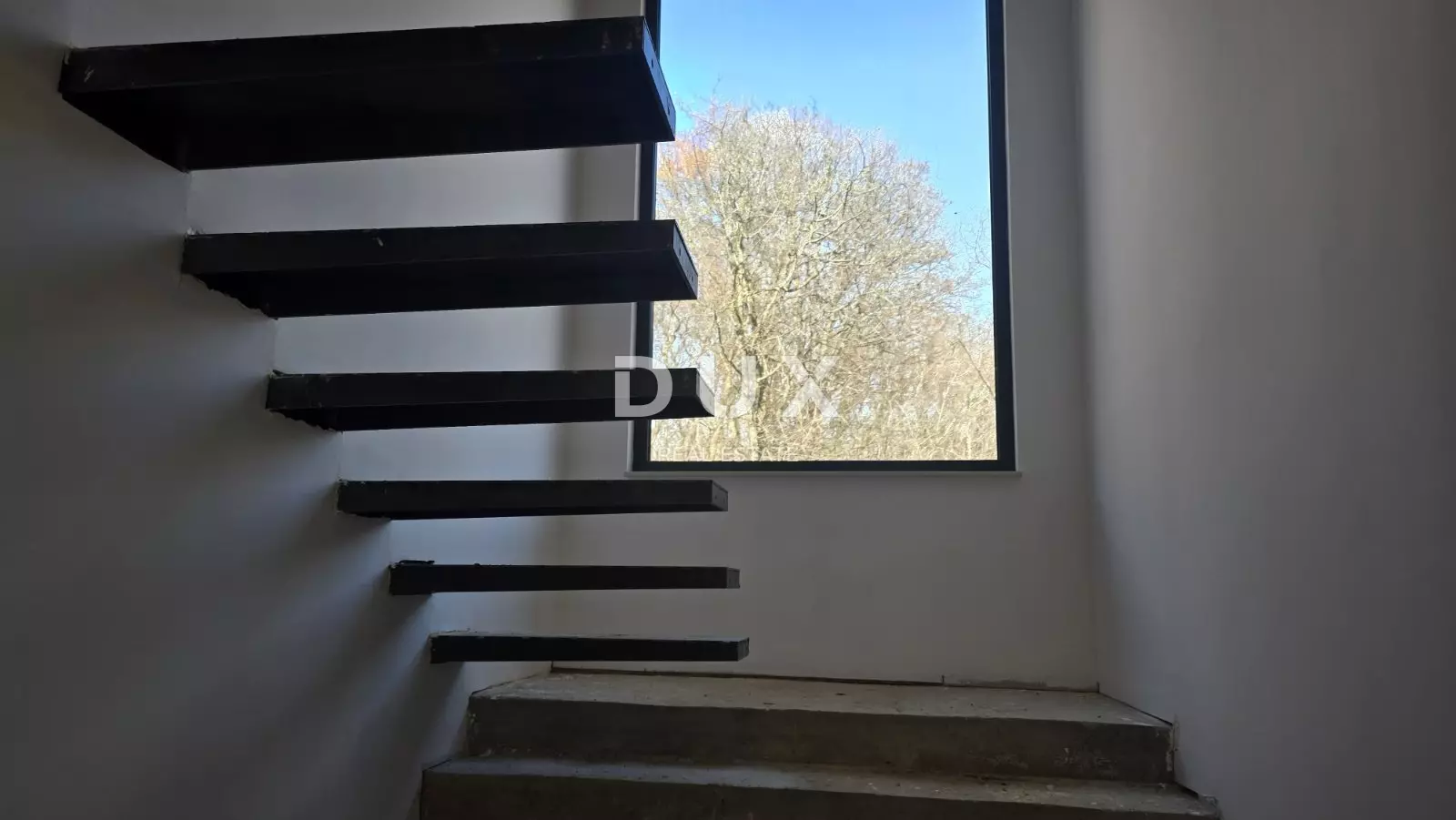 5-bedroom Villa In Risika, Croatia (422 M²)