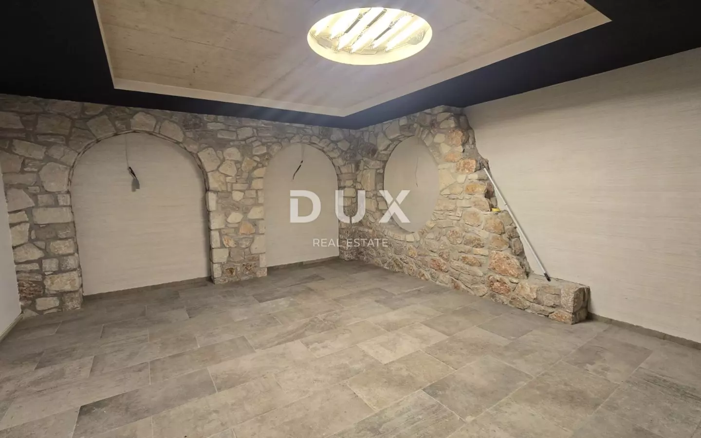 5-bedroom Villa In Risika, Croatia (422 M²)