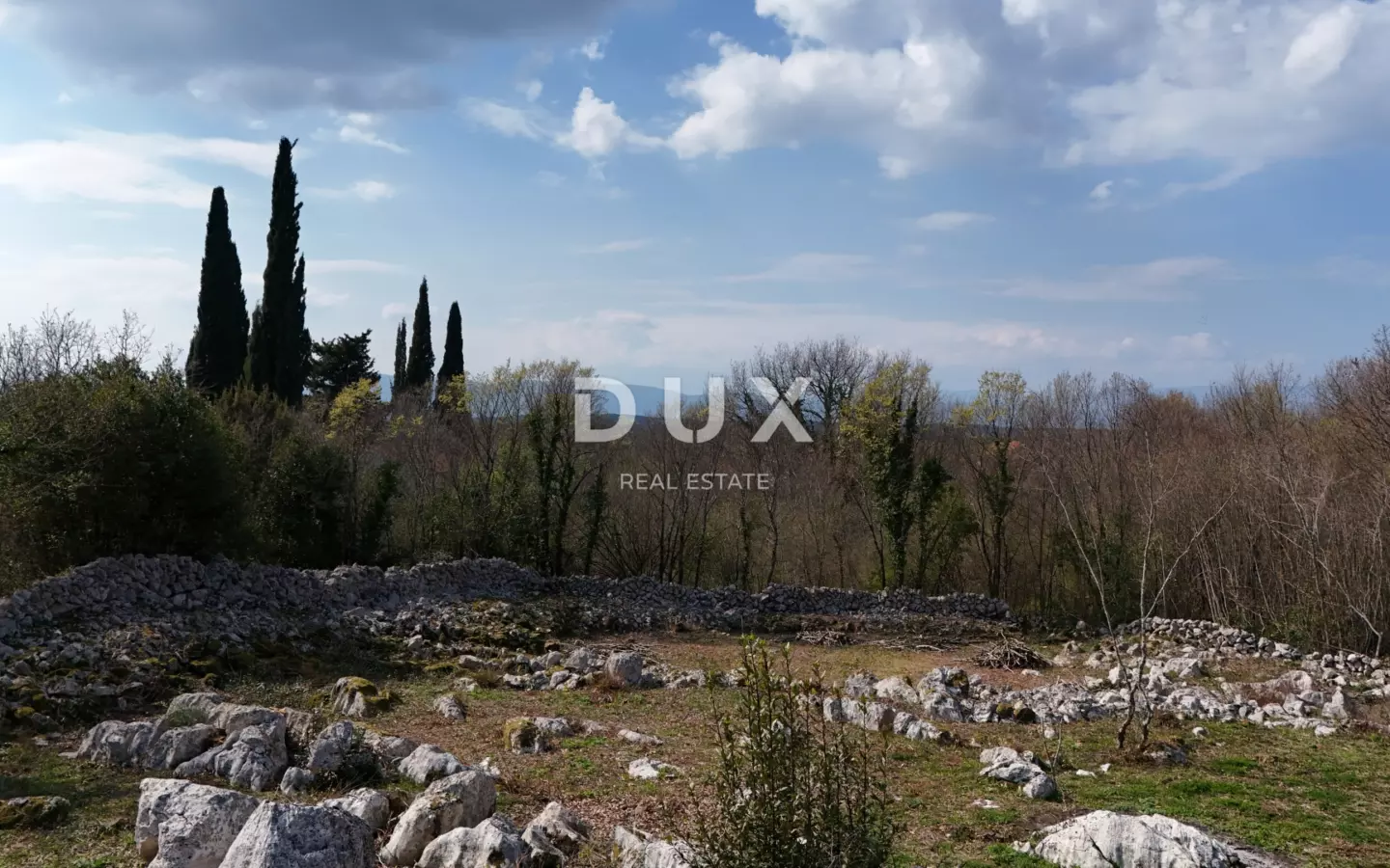 Land In Malinska, Croatia (641 M²)