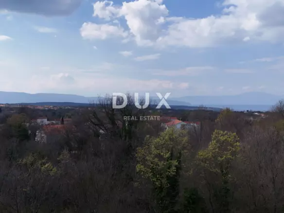 Land In Malinska, Croatia (836 M²)