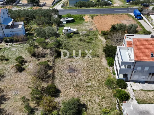 Land In Barbat Na Rabu, Croatia (1.008 M²)