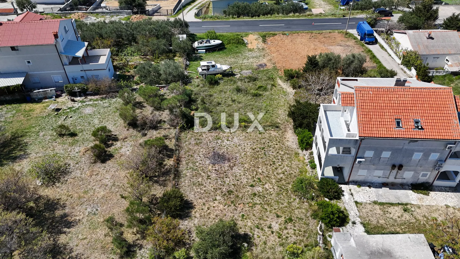Land In Barbat Na Rabu, Croatia (1.008 M²)