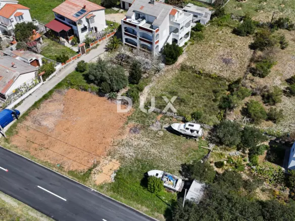 Land In Barbat Na Rabu, Croatia (1.008 M²)