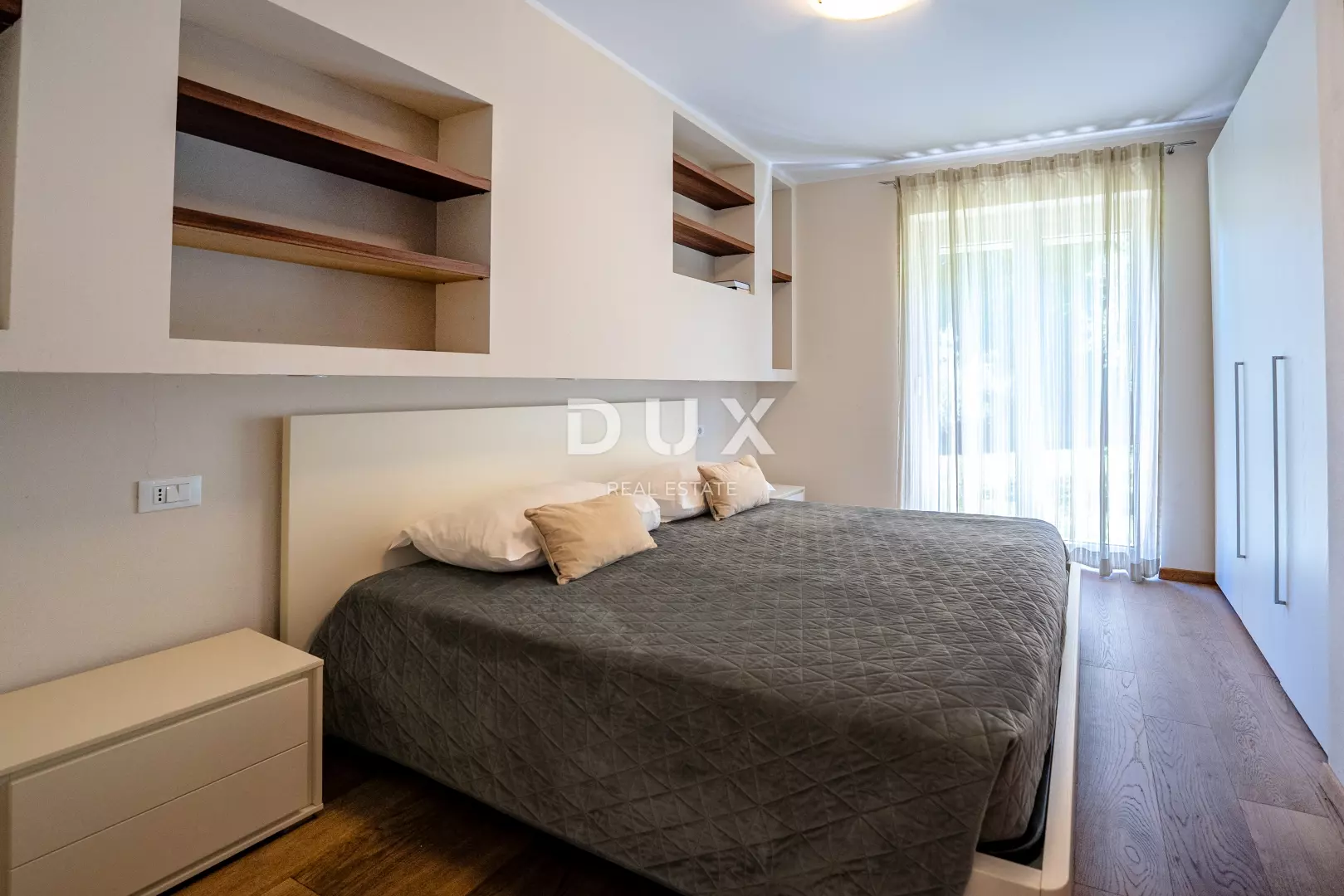 1782987561_dsc00799-5ebf19 4-bedroom Villa In Labin, Croatia (183 M²)