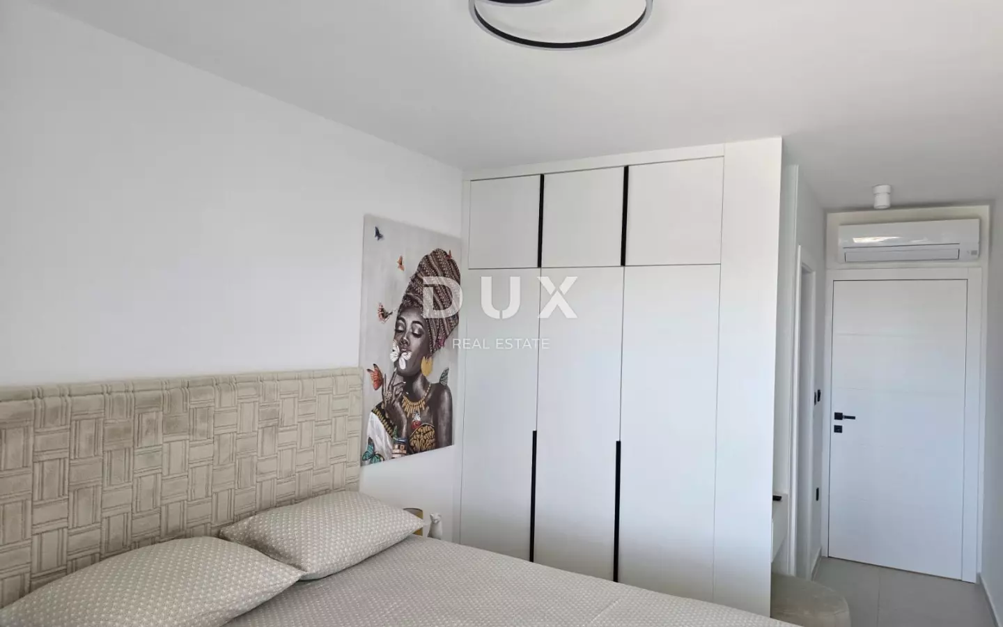 8-bedroom Villa In Jadranovo, Croatia (277 M²)