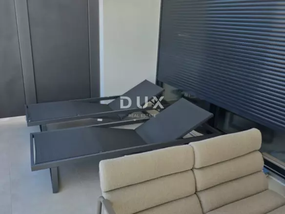 8-bedroom Villa In Jadranovo, Croatia (277 M²)
