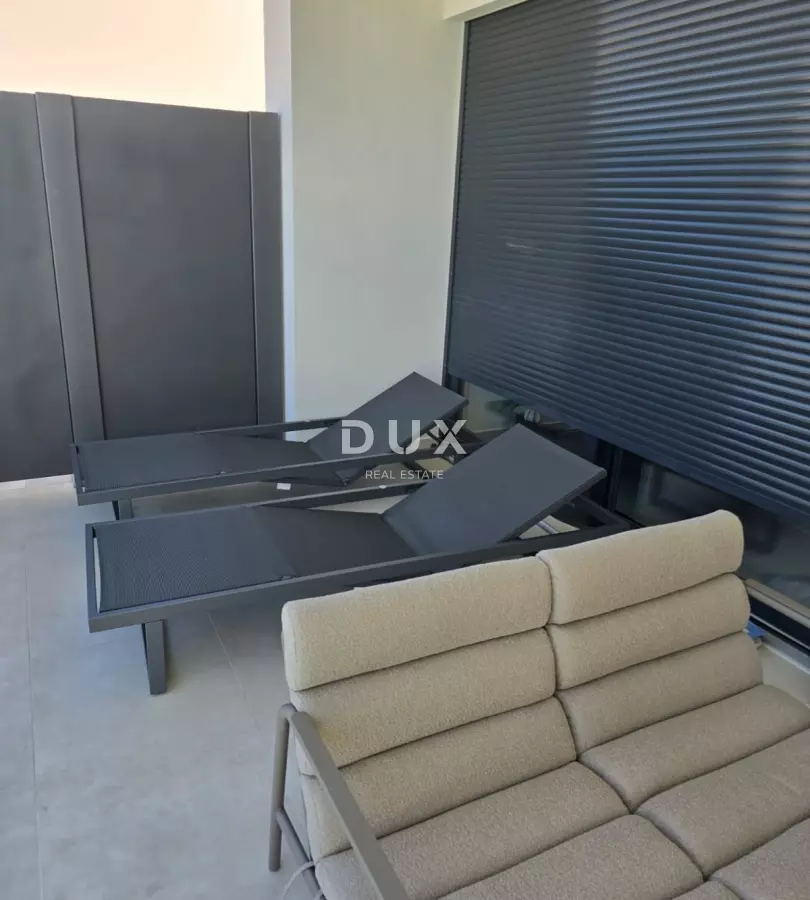 8-bedroom Villa In Jadranovo, Croatia (277 M²)