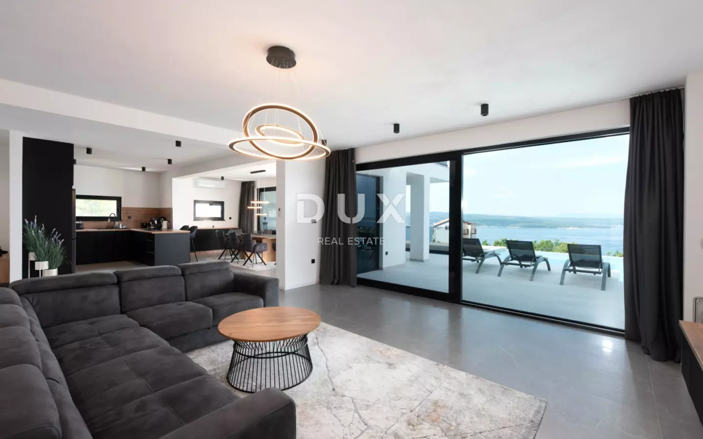 5-bedroom Villa In Crikvenica, Croatia (340 M²)