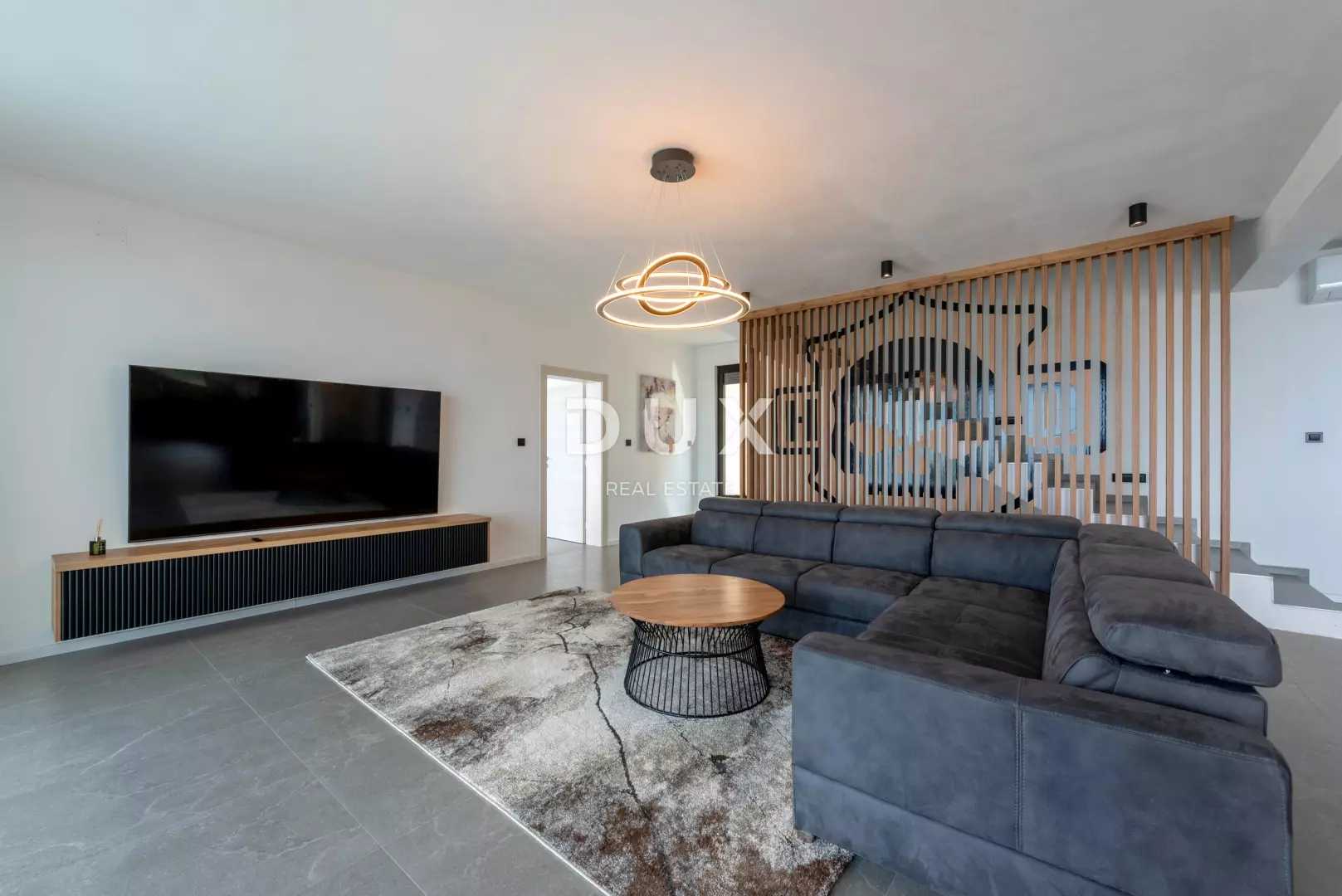 5-bedroom Villa In Crikvenica, Croatia (340 M²)