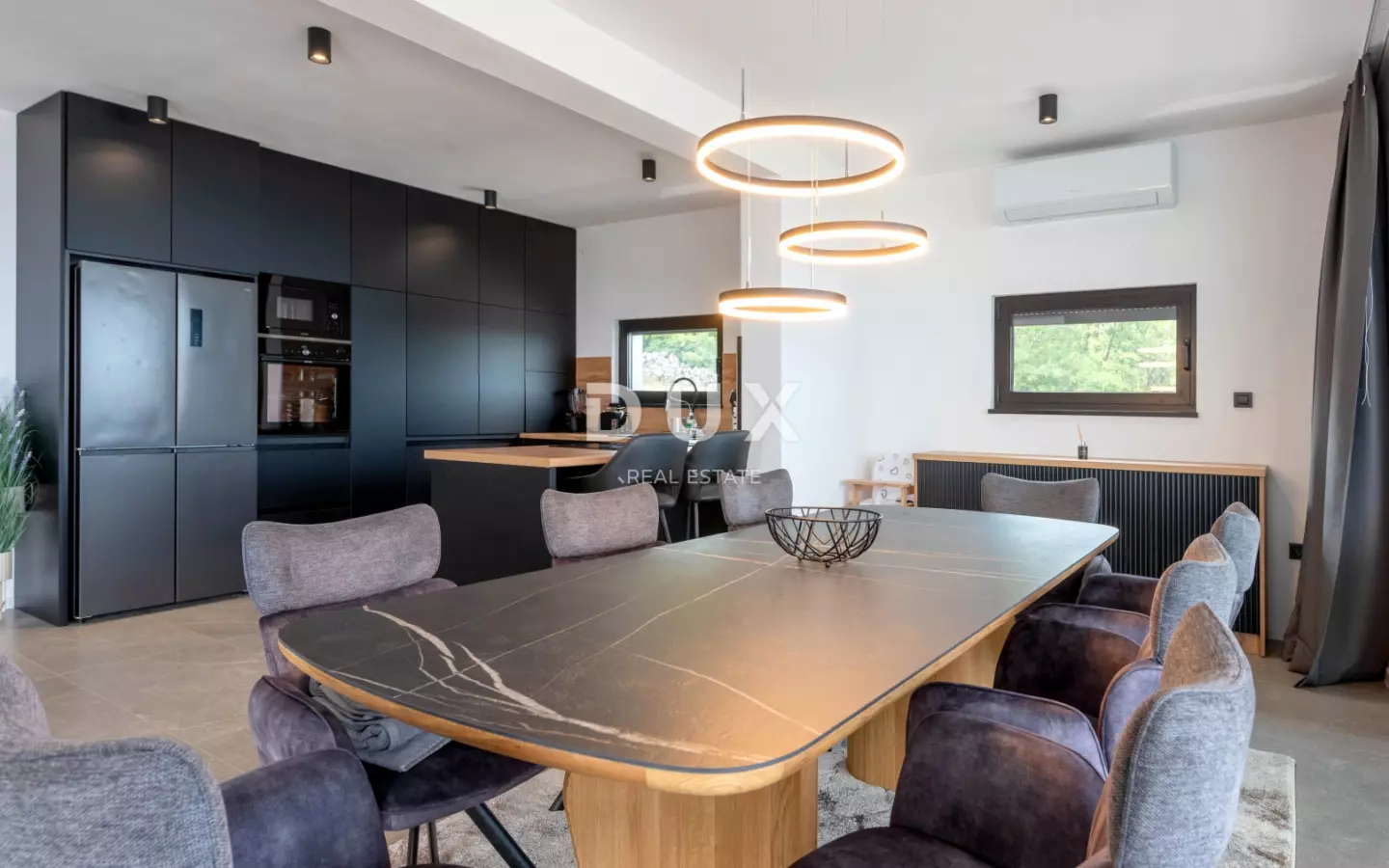 5-bedroom Villa In Crikvenica, Croatia (340 M²)