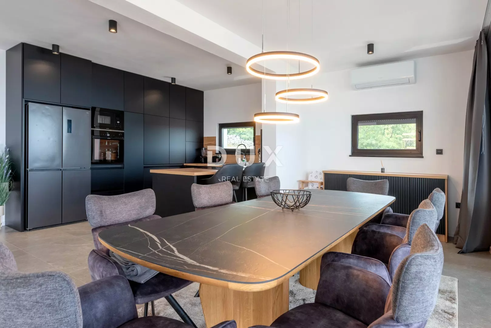 5-bedroom Villa In Crikvenica, Croatia (340 M²)