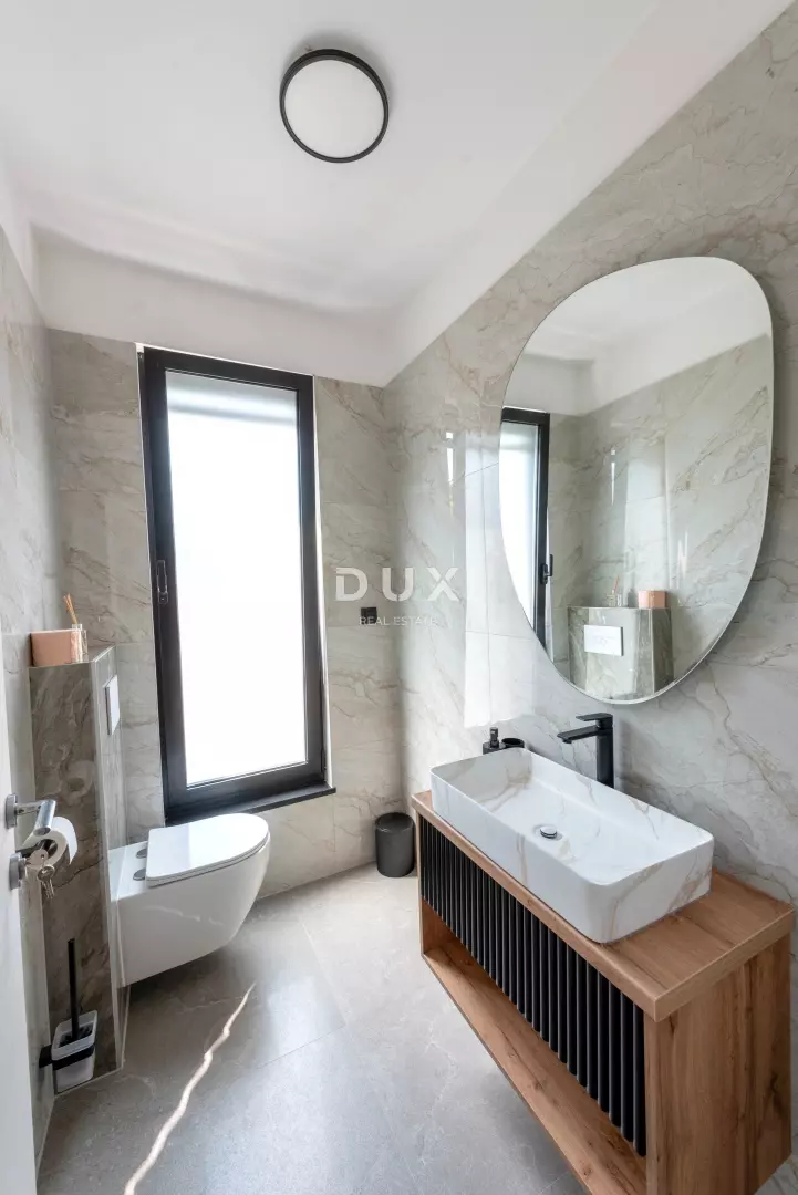 5-bedroom Villa In Crikvenica, Croatia (340 M²)