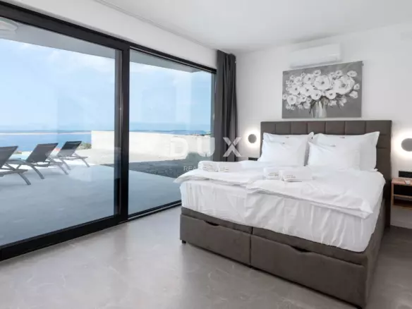 5-bedroom Villa In Crikvenica, Croatia (340 M²)