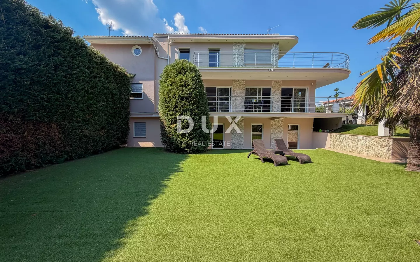 5-bedroom Villa In Pobri, Croatia (210 M²)
