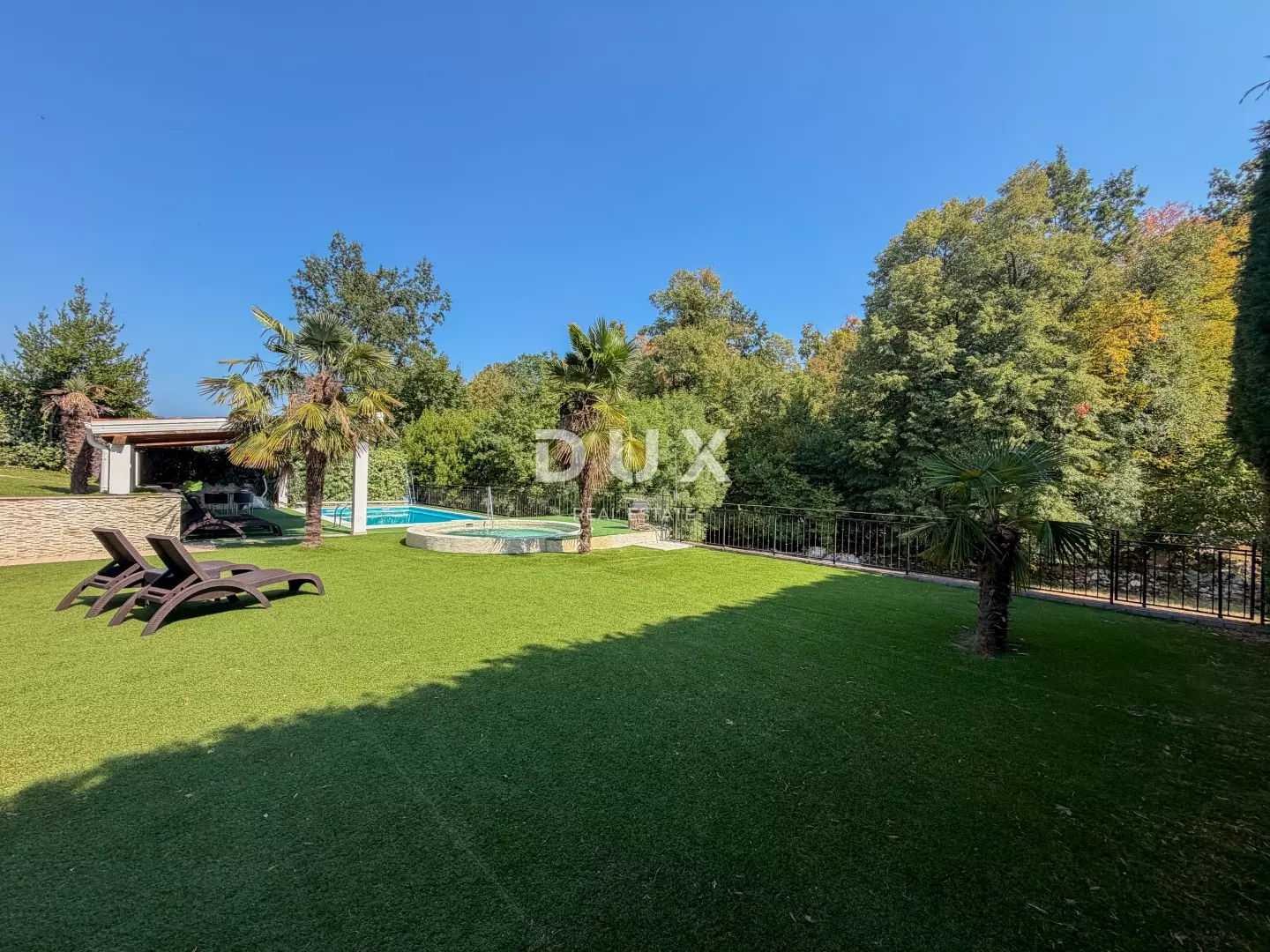 5-bedroom Villa In Pobri, Croatia (210 M²)