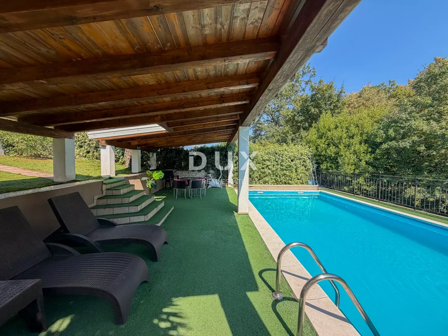 5-bedroom Villa In Pobri, Croatia (210 M²)