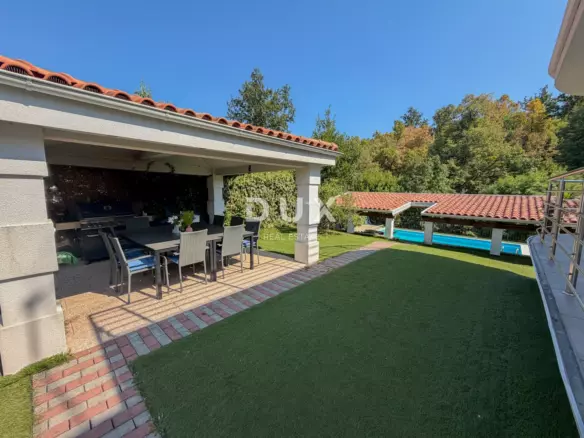 5-bedroom Villa In Pobri, Croatia (210 M²)
