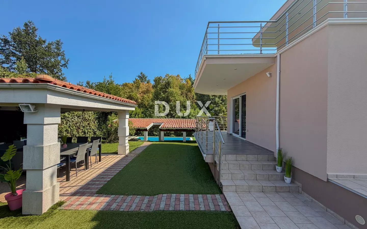 5-bedroom Villa In Pobri, Croatia (210 M²)