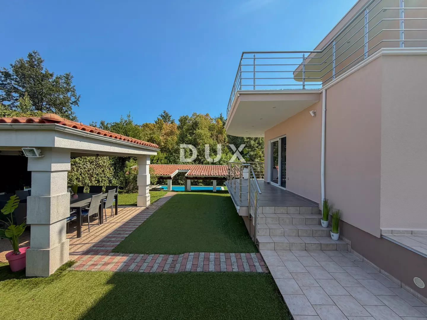 5-bedroom Villa In Pobri, Croatia (210 M²)
