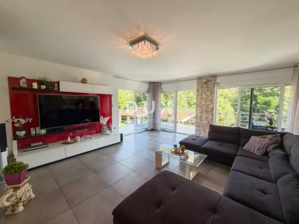 5-bedroom Villa In Pobri, Croatia (210 M²)