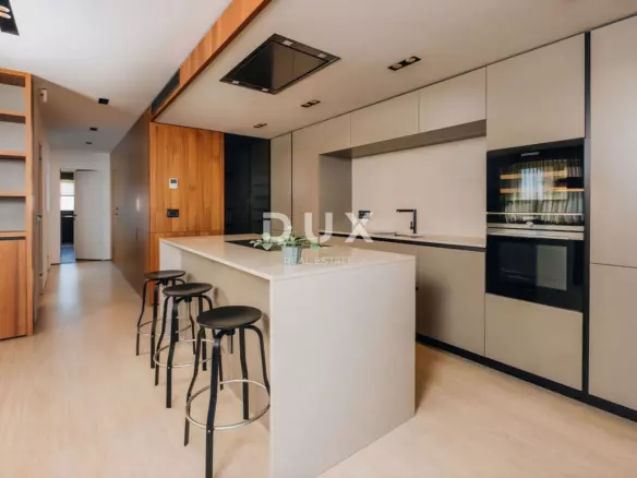 2-bedroom Apartment In Novigrad, Croatia (119,37 M²)