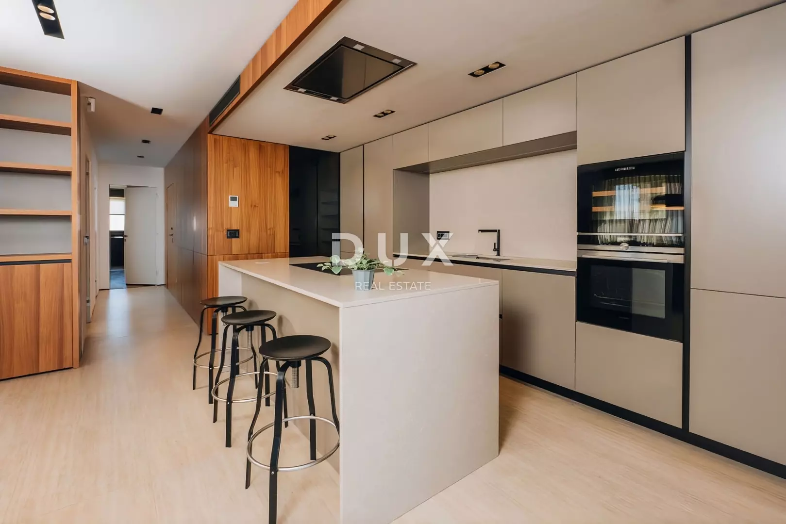2-bedroom Apartment In Novigrad, Croatia (119,37 M²)