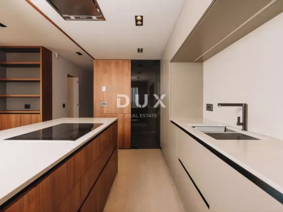2-bedroom Apartment In Novigrad, Croatia (119,37 M²)