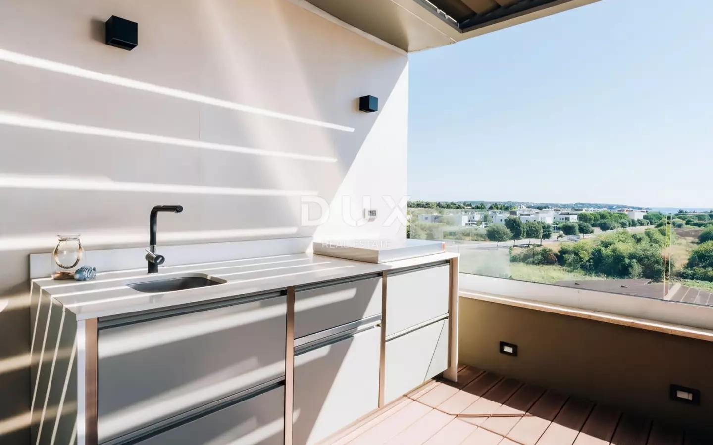 2-bedroom Apartment In Novigrad, Croatia (119,37 M²)