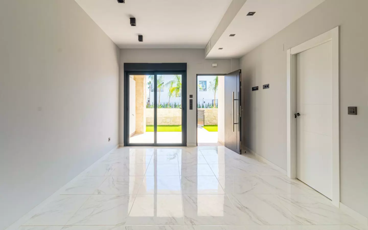 3-bedroom Apartment In Orihuela Costa, Spain (83 M²)