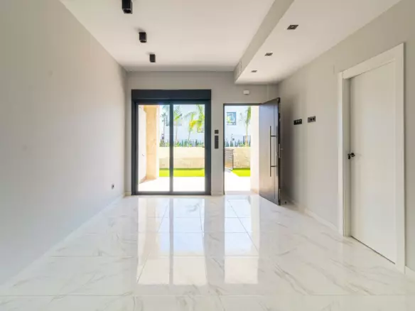 3-bedroom Apartment In Orihuela Costa, Spain (83 M²)