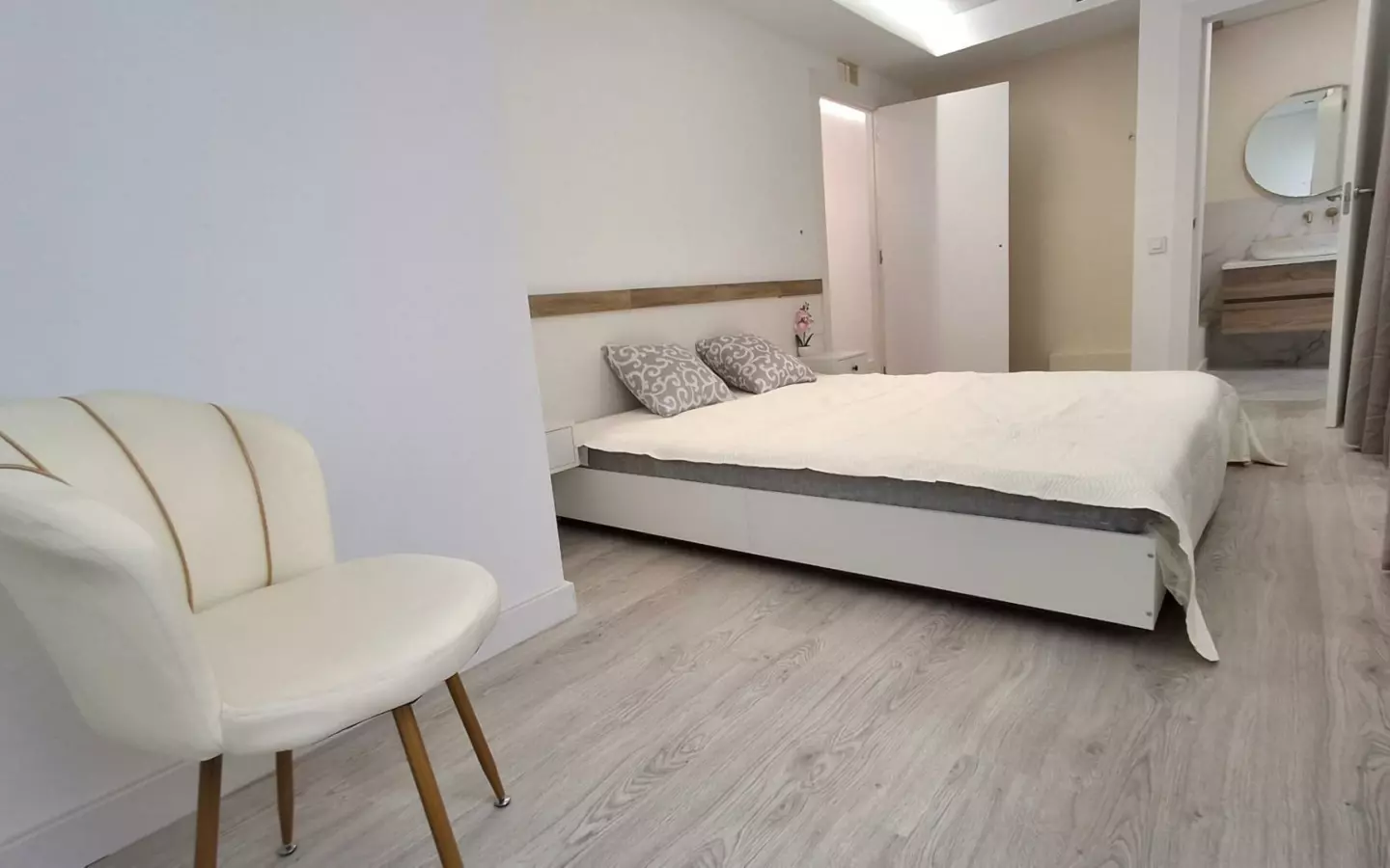 2-bedroom Apartment In Torrevieja, Spain (91 M²)