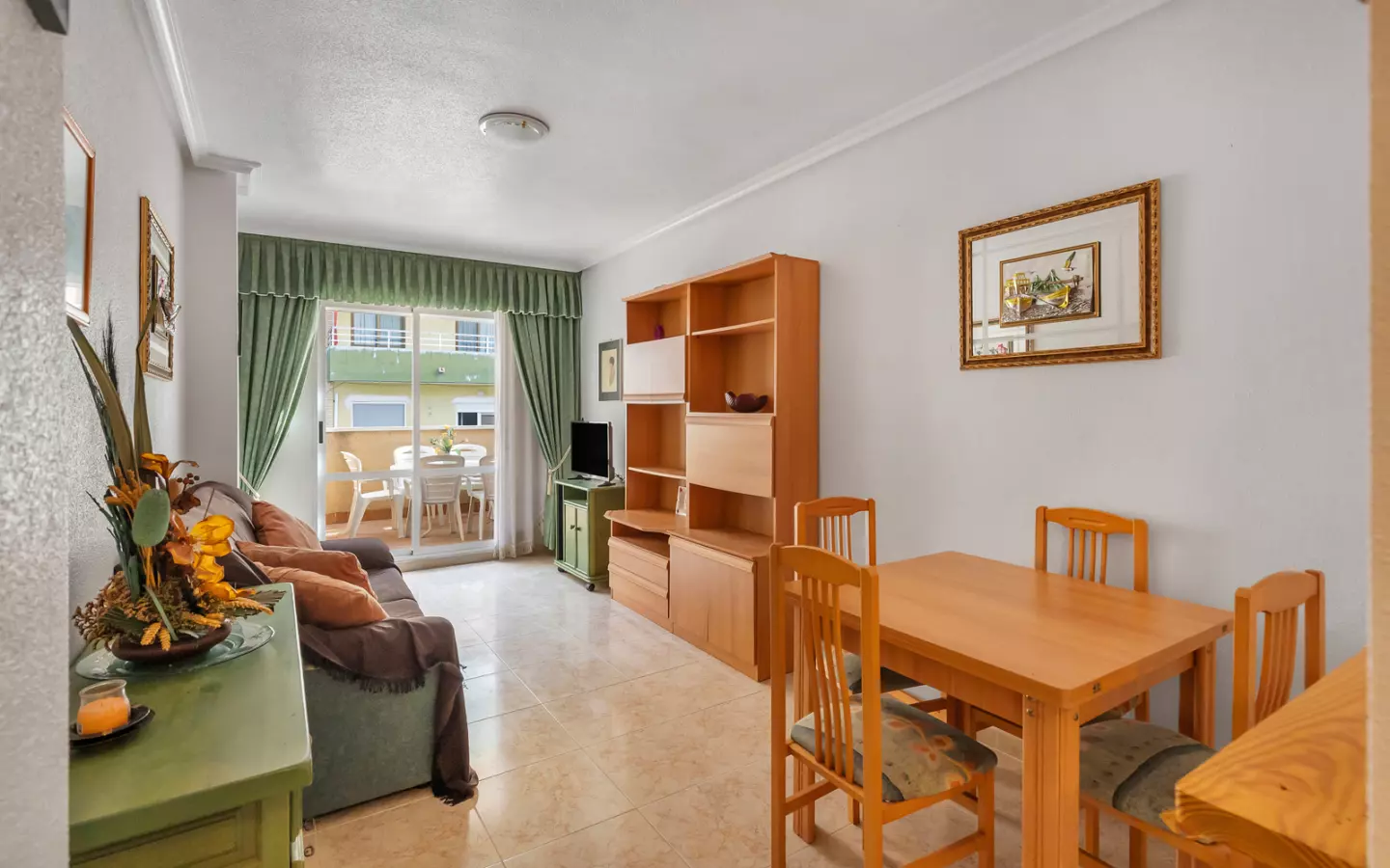 3-bedroom Apartment In Torrevieja, Spain (90 M²)