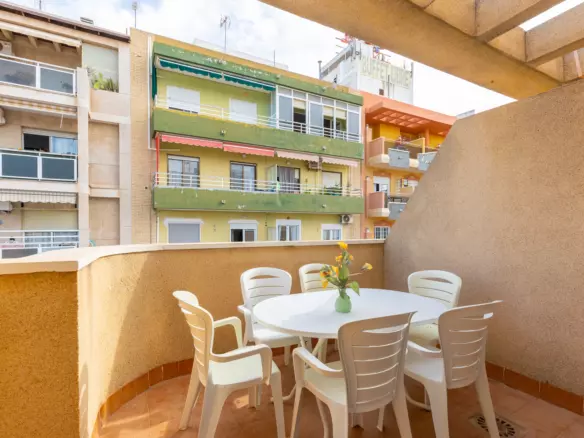 3-bedroom Apartment In Torrevieja, Spain (90 M²)
