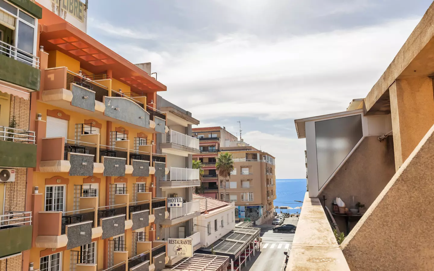 3-bedroom Apartment In Torrevieja, Spain (90 M²)