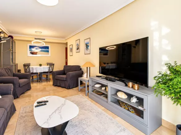 3-bedroom Apartment In Torrevieja, Spain (124 M²)