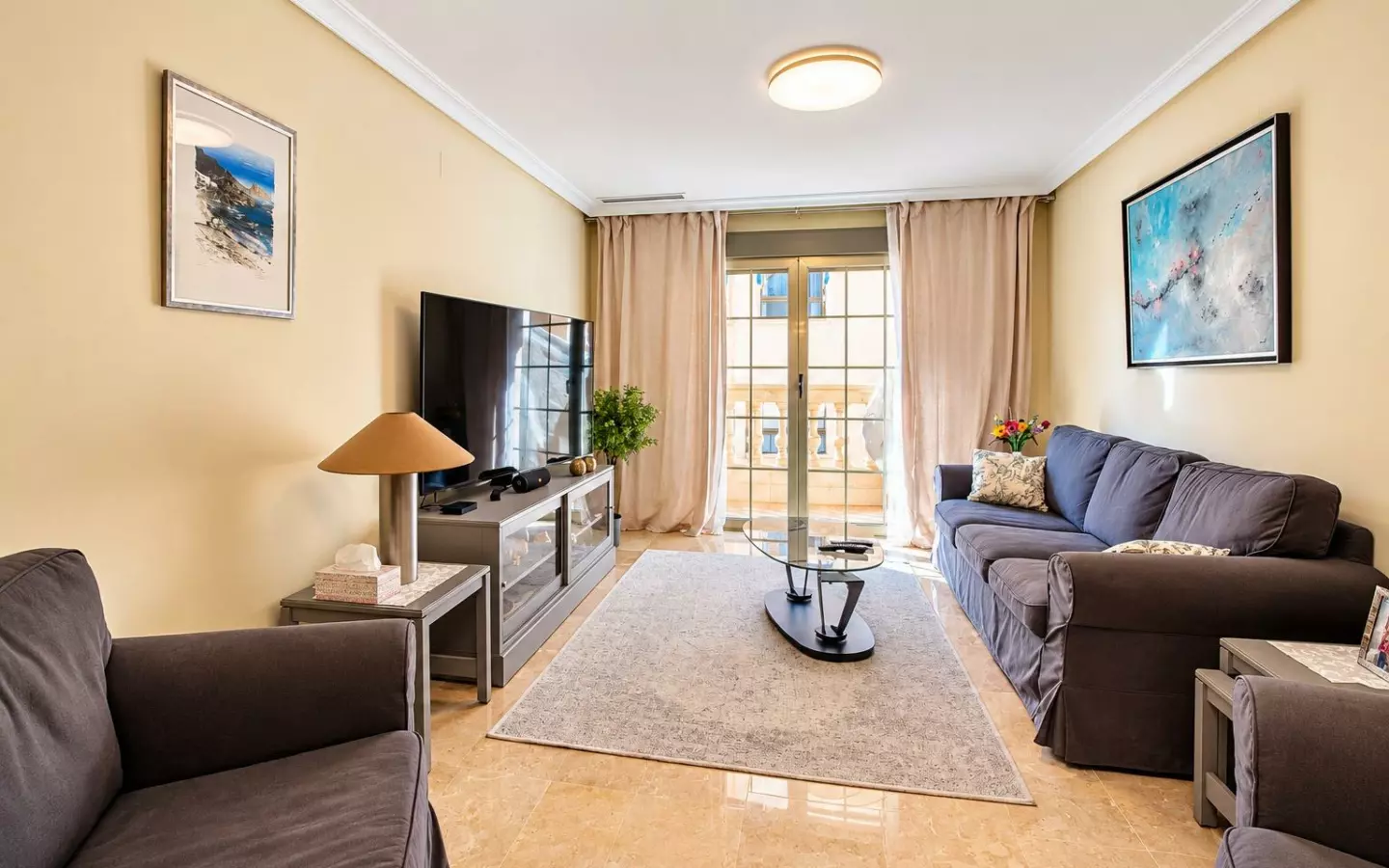 3-bedroom Apartment In Torrevieja, Spain (124 M²)
