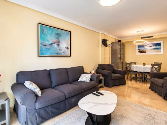 3-bedroom Apartment In Torrevieja, Spain (124 M²)