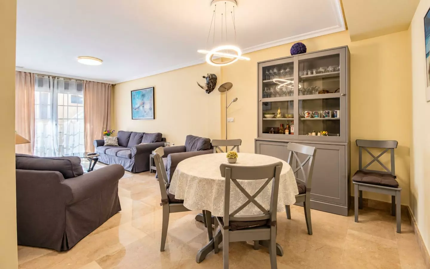 3-bedroom Apartment In Torrevieja, Spain (124 M²)