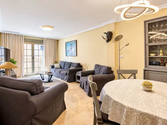 3-bedroom Apartment In Torrevieja, Spain (124 M²)