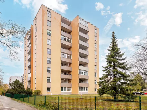 Above The Rooftops Of Berlin: 2.5 Rooms With A View Of The Tv Tower