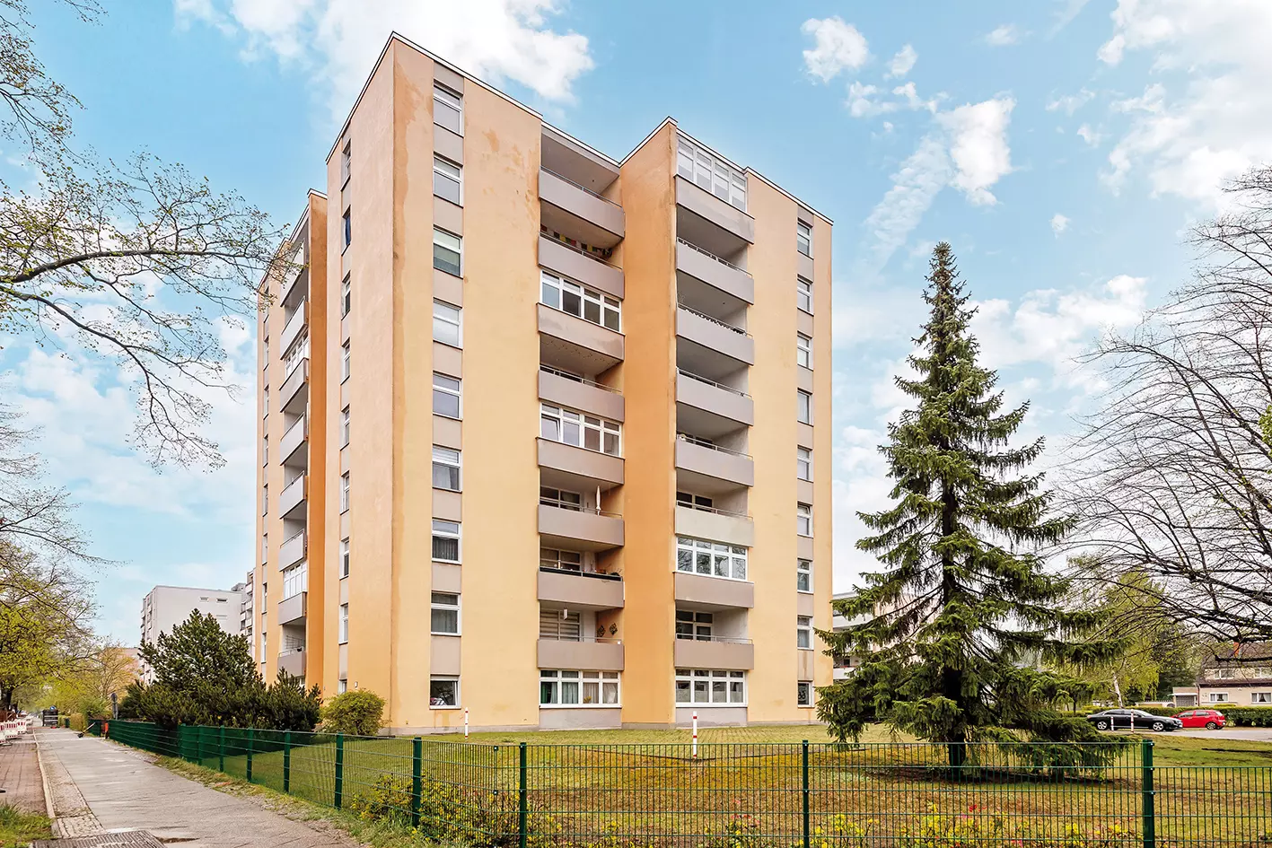 Above The Rooftops Of Berlin: 2.5 Rooms With A View Of The Tv Tower