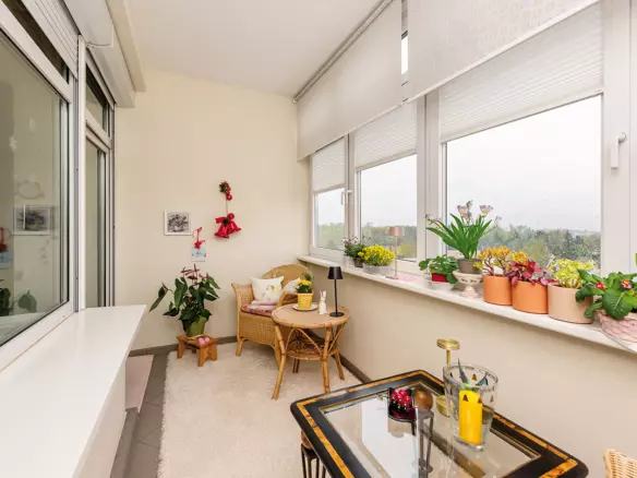 Above The Rooftops Of Berlin: 2.5 Rooms With A View Of The Tv Tower