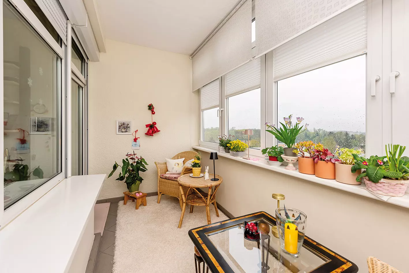 Above The Rooftops Of Berlin: 2.5 Rooms With A View Of The Tv Tower