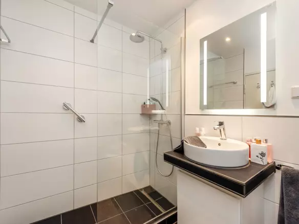 Above The Rooftops Of Berlin: 2.5 Rooms With A View Of The Tv Tower