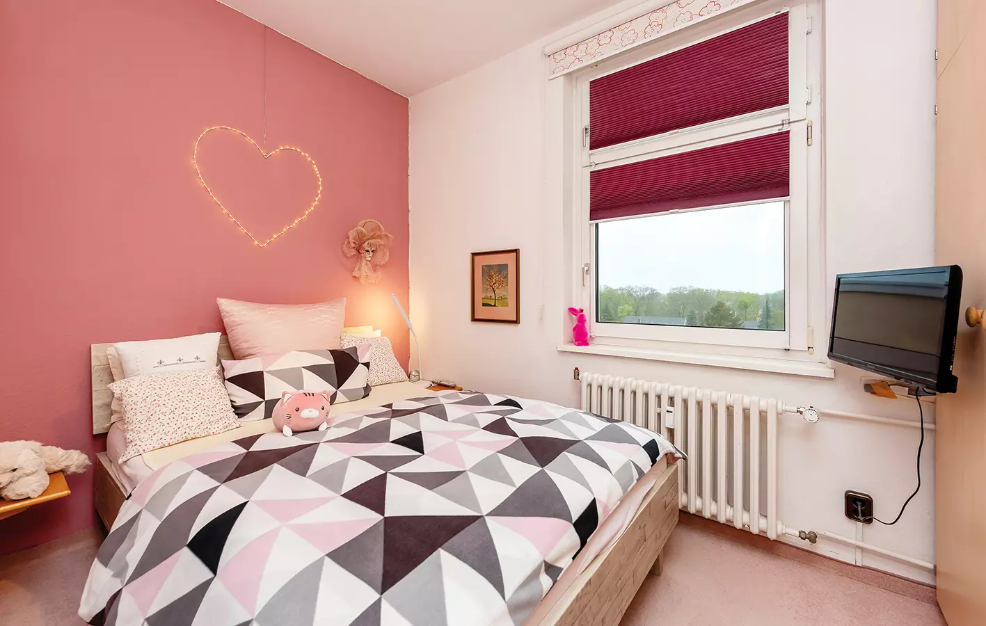 Above The Rooftops Of Berlin: 2.5 Rooms With A View Of The Tv Tower